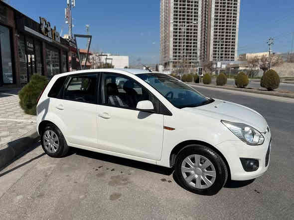 فۆرد فیگۆ 2015 گێر ئۆتۆماتیک
بێ بۆیاخ کلین
گێڕ و مەکینەی کەپس نەکراوەتەوە بە شەرت
122000 ی حەقیقی ڕۆشتووە
زۆر توندو تۆلە هیچ مەسرەفی تیانیە ماڵی دۆستە
چوار تایەی تازە
جام کارەبا
سەیارەکە لۆکە

سعر لە کۆمێنت داوابکە ڕاستەخۆ بۆت دیت 📩 

٢ شوێن ساردی بچوکی هەیە
سەنەوی و ژینگەی تا کۆتایی ٢٠٢٩ تازەیە ڕەقەم باریک بەناوی خۆمەوەیە

ژمارەی خاوەنی 
***********
