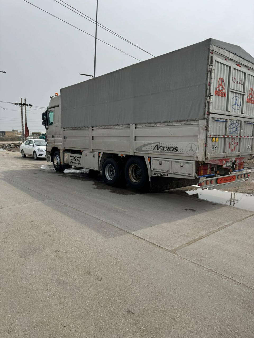 سيارة 2009البيع مواصفات عرجة 12نمره كامرتين وحساس التيدر 5طكات تبريد خزن ثلاجة ليزريات بردات كهربائية سياره فول مواصفات 
رقم الهاتف ***********
