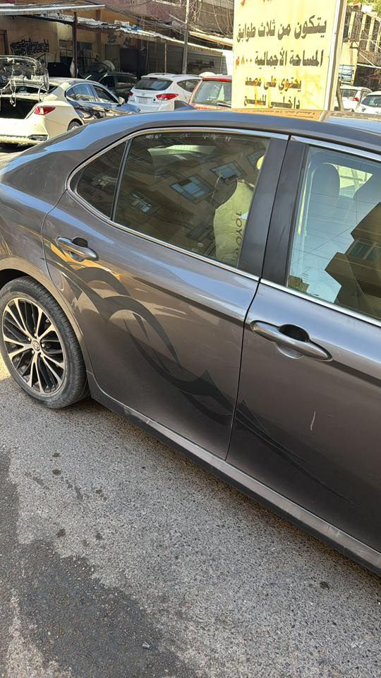 سلام عليكم 
كامري موديل2019 امريكي
بيها صفحه صبغ
السيارة نضيفه كلش كير مكينة تبريد تتفئه
جاهزا السيارة
السعر150$
مكان بغداد
***********
