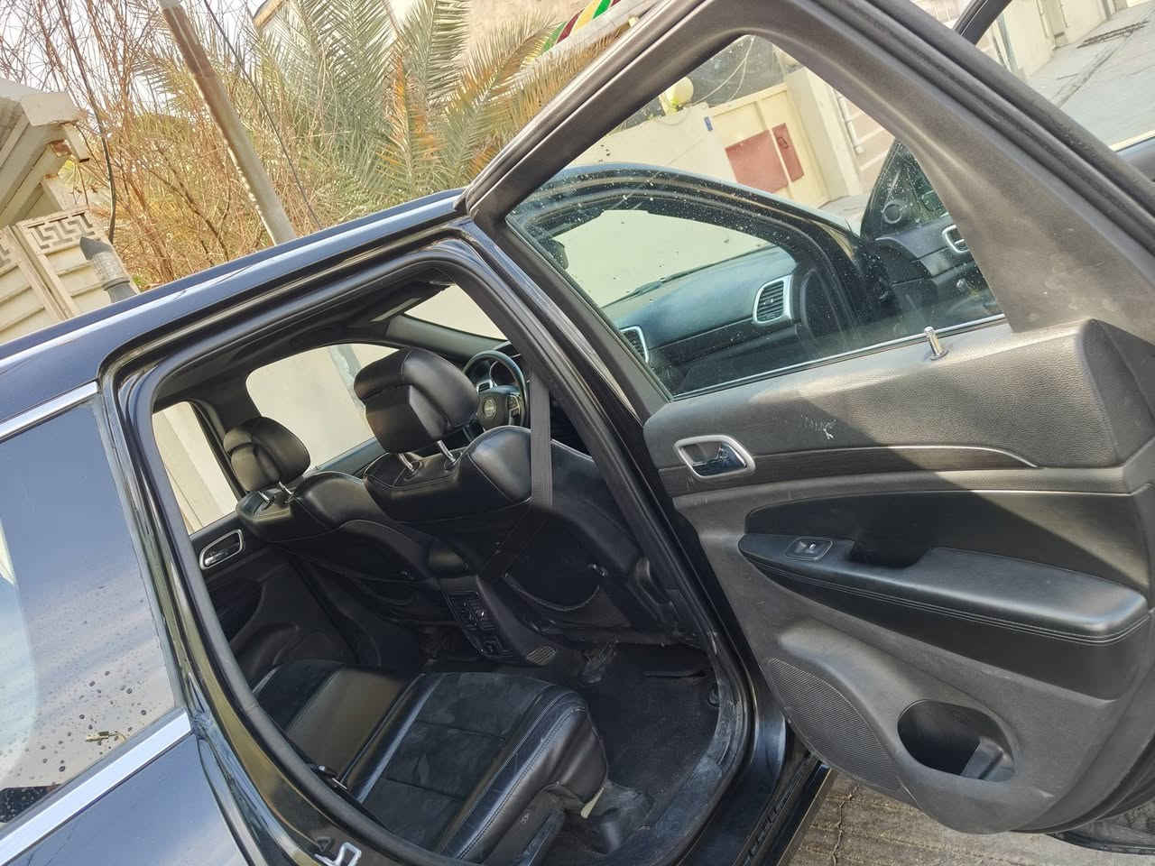 سلام عليكم
للبيع فقط جيب كراند شيروكي 2015  السعر 168$ 
محرك 3600
ماشيه 132 كم 
مسويله ادامه منظومة بانزين واحتراق جديده 
تخم تاير وحداديه امامي خلفي جديده 
فول مواصفات رقم بغداد انكليزي بأسمي 
الضرر(صبغ بنيد وجاملغات اماميه + باب الصدر والسايق كلير فقط بدون فتح اوتبديل ) الباقي كفاله عامه
 جاهزه بدون اي نقص مكانه نجف
 للاستفسار ***********
