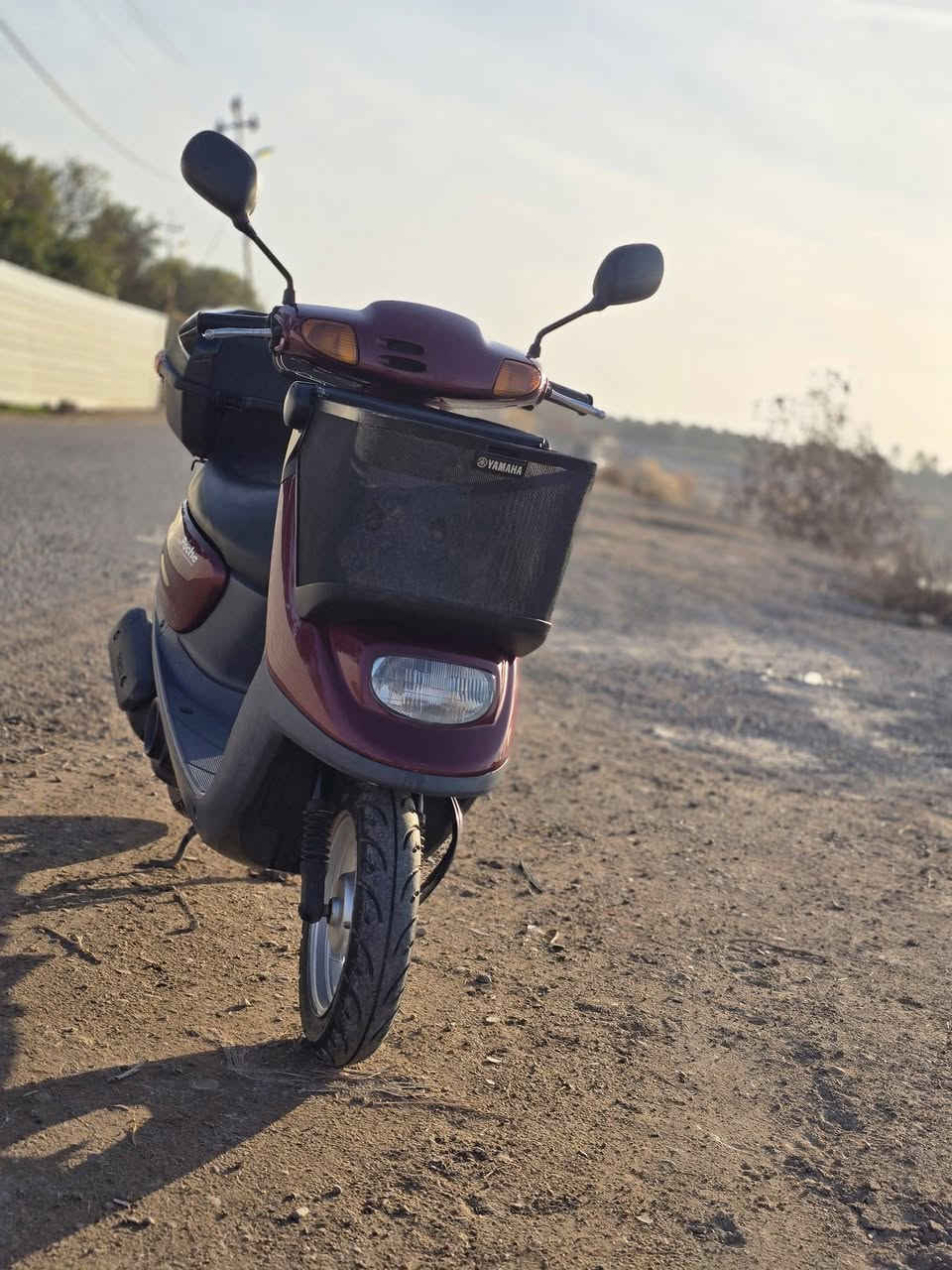 السلام عليكم يوماها ٦٠ للبيع ام البرده اللون ماروني موديل 2003 دراجة كفاله عامه المحرك ماممدود عليه سبانه كهربائيات دبلات كلها ع وضع الشركه وين ماتريد تفحص براحتك دراجه جديده بمعنى الكلمه السعر ٨٠٠الف وبيها مجال بسيط المكان واسط الصويرة ***********
