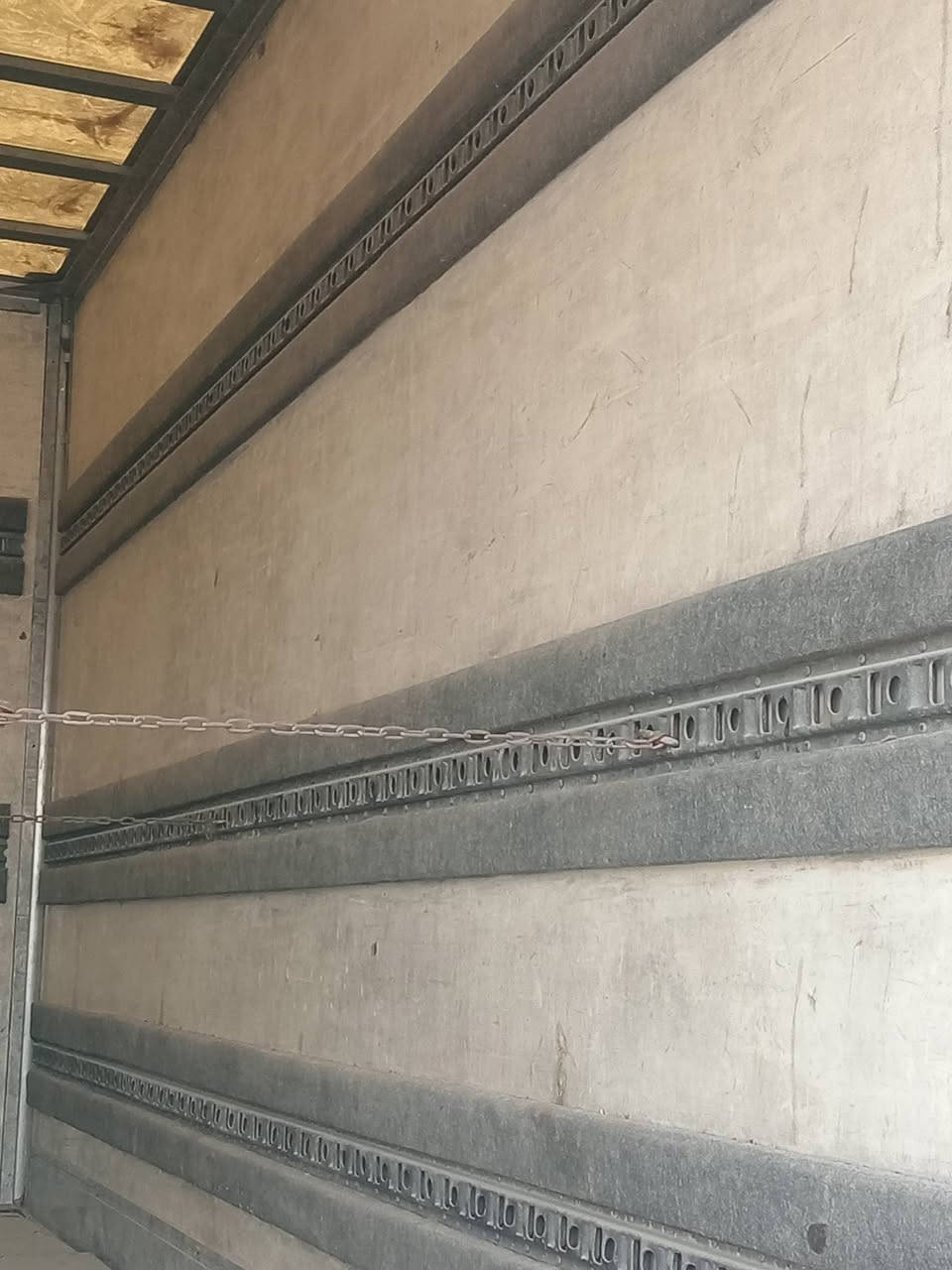 من رخصه الادمن كنتر وارد امريكي بانزين ٨سلندر يوكن جمسي بلادي كير اتوماتيك سياره بسمي ماشيه ٢٥ الف تحويل مباشر طول ٥متر شاصي عريض رحم الله والديك المايعجبه لا يعلق موديل ٢٠١٩ سعر ١٨٥ بيه مجال بسيط *********** اث ***********بيه رقم بغداد بلسنويه براد حاليا حافضه
