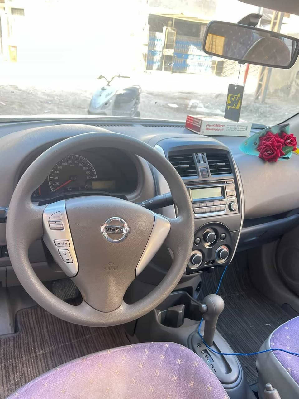 السلام عليكم 
للبيع او الامراوس 
نيسان صني هندي 
ام بليته زركه
موديل 20 رقم بغداد جديد تحويل ثاني يوم 
ماشيه 80 ميل تخم تاير جديد حداديه جديده
كيره مكينه تبريد كفاله عامه
بيه ربع جاملغ أمامي بارد وجاملغ خلفي صبغ
يدادت نيكل سبايدر خلفي كباته بل جنطه مسلفنات
داخله مدوشمه كله سياره مال بيت  سبيره منازل  
سعره السياره 103 وبيه مجال قليل
وماكو هيجي سعر بهيجي نضافه 
الرقم الاستفسار ***********  مابي وتساب
مكاني حله
