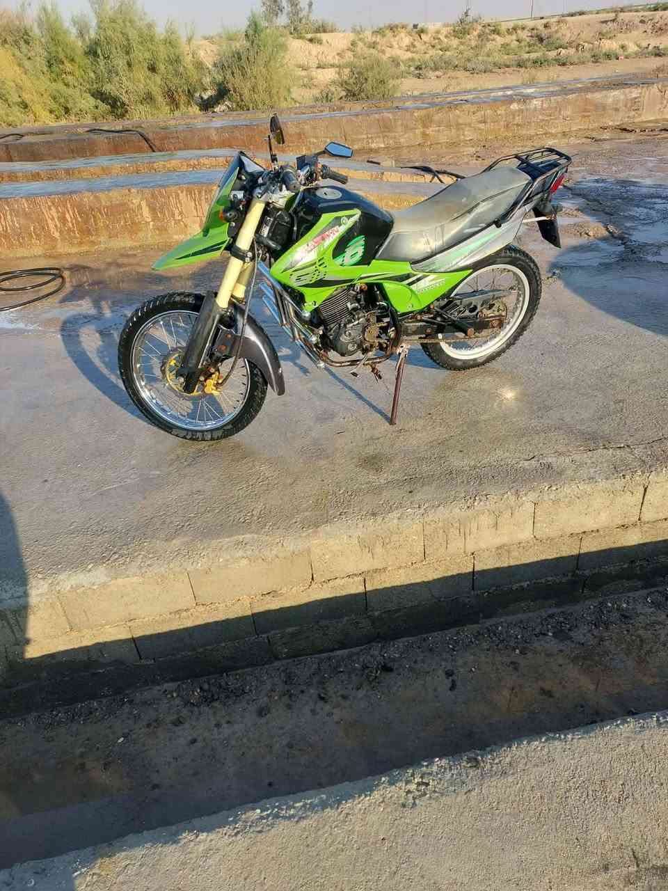 قفاز صيني للبيع موديل 19 نضيف كلش شوفت عينك اوراق ‏‪***********‬‏اصولي مكلف بنشر رقم صاحب الدراجه ‏
