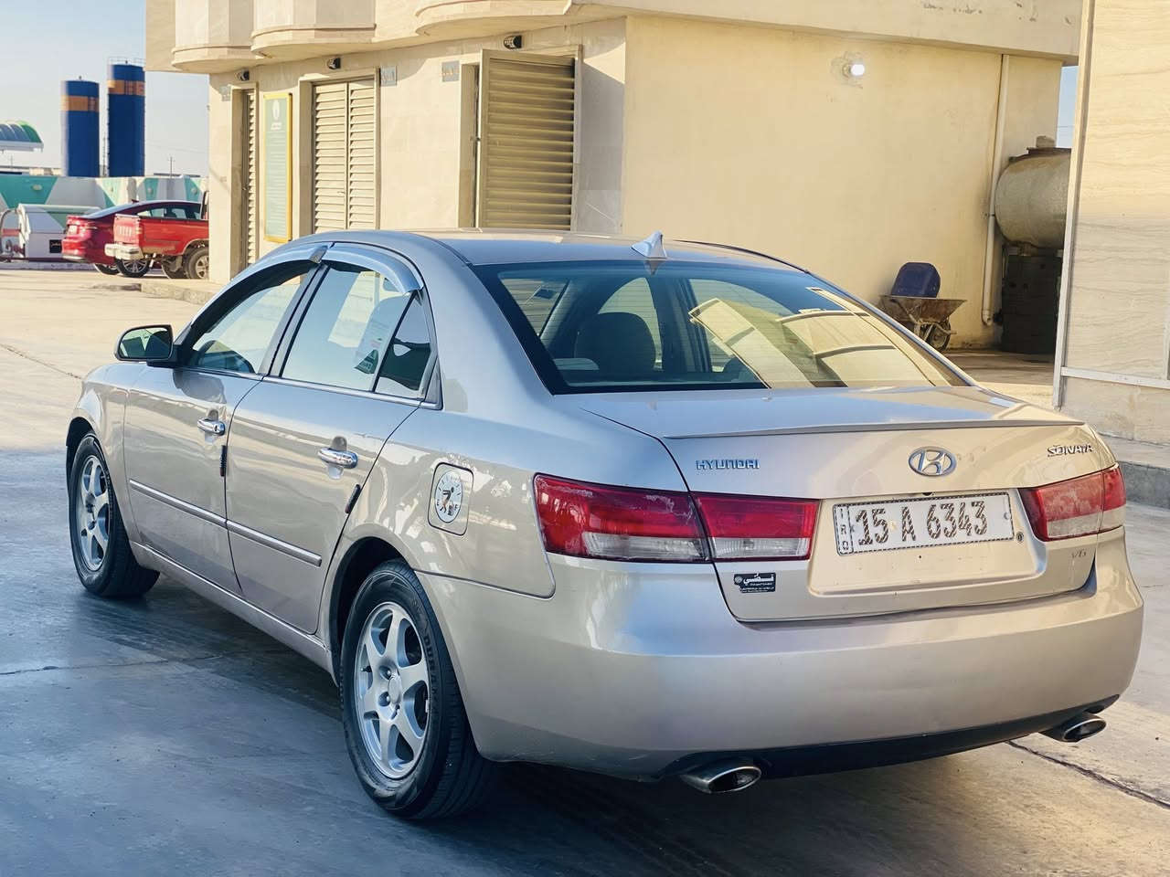 السلام عليكم.   للبيع سوناتا.   موديل 2006
رقم أنبار.   دولي.     تحويل مباشر.  

أمريكي.  محرك.  V6. 3300
كير.  محرك.   صدر.     تبريد.  
جاهزه من كلشي. 

صبغ.  شبرين.   فقط.   والباقي 
كفاله عامه.    شرط الفحص.    

السعر. 95.$.  وبي مجال 
رقم هاتف.  ***********
مكاني.  الفلوجه.  الكرمه.
