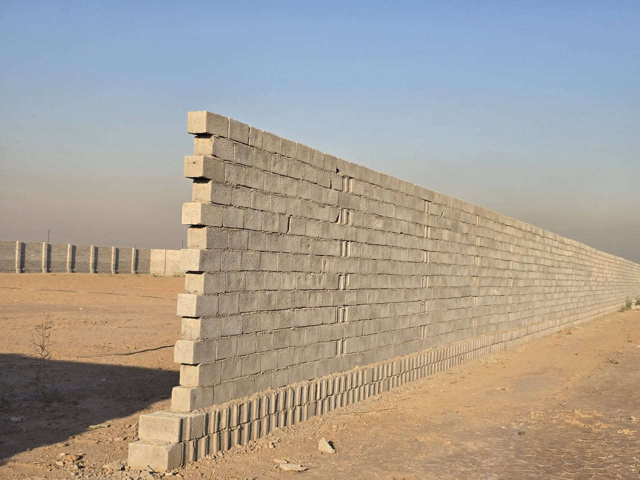 دونم للبيع بالمدائن مثل ماموضح بالفيديو تبليط كهرباء ماي كلشي متوفر سعر الدونم ٦٠  ***********/*********** واتس
