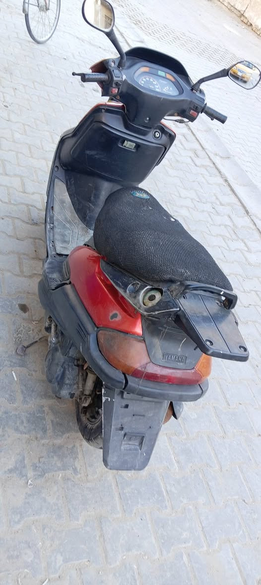 سلام عليكم  دراجة فراشة ١٤٠ البيع  السعر ٣٠٠ وبيهة مجال  الهاتف  ***********
