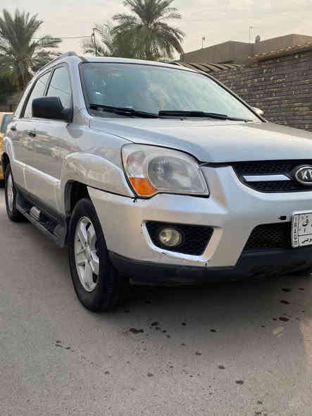 سلام عليكم 
سبورتج 2009 للبيع
فور ويل
بيهه بارد بل جاملغ الامامي 
رصعه بجنطه 
وحالوب خفيف 
بيهه شاشه وكامره حساسات
***********
