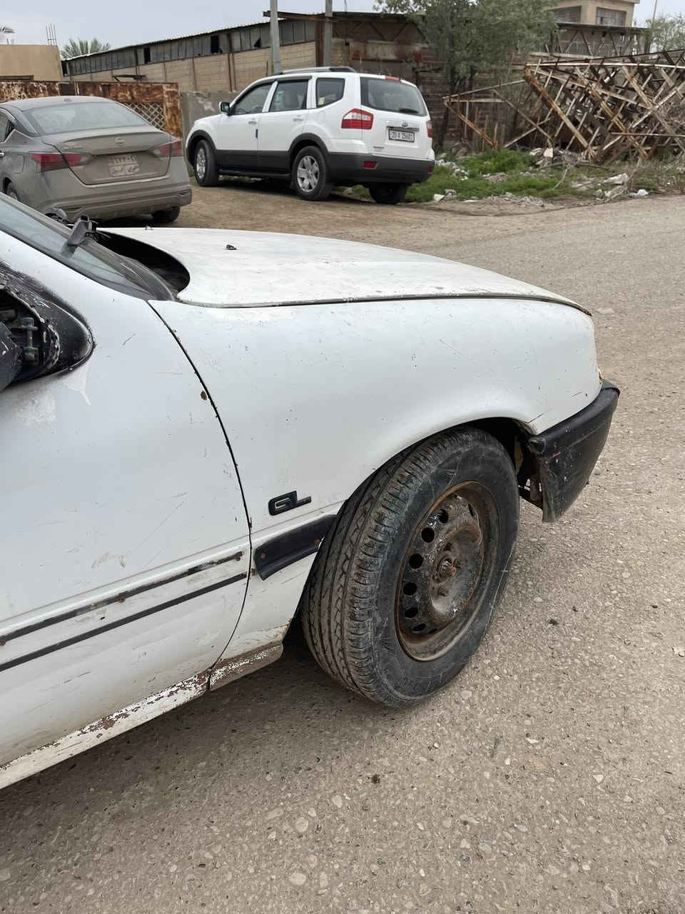 السلام عليكم .. الحلال للبيع

اوبل فكتره موديل 1991 بسعر٧ورقه وبيها مجال 

محرك 1600 شرط قايش عريض

كير عادي مكفول 

صدر امامي خلفي جديد.  بور مشط جديد 

غرفت السياره كله جديده كهربائيات كله شغاله 

محرك / كير / صدر / كهربائيات  كله شرط 

***********
