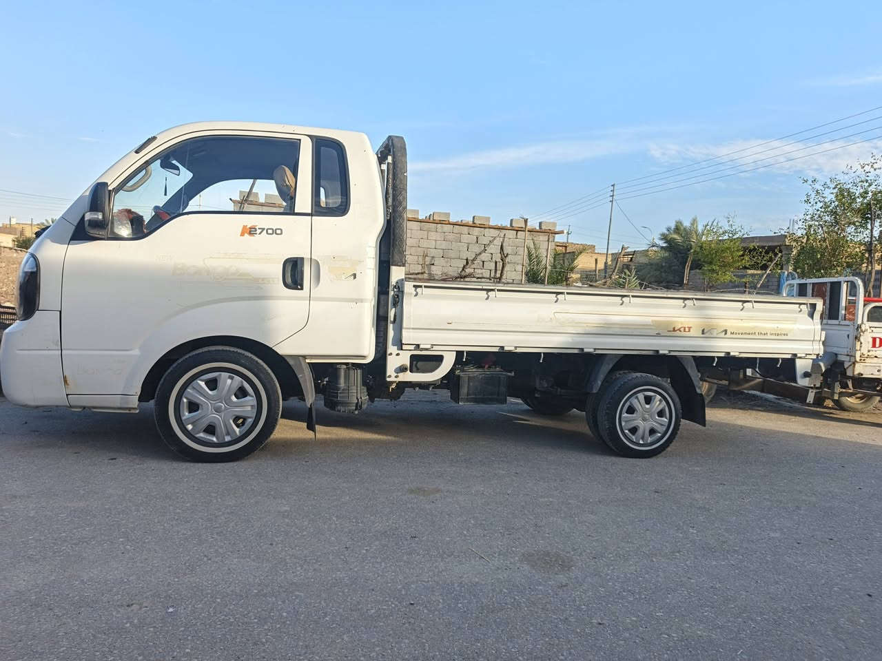 سلام عليكم سياره بنجو موديل 20 الشكل القديم سياره مقفوله كفاله عامه مشروع وطني رقمهاهثانويه ساقطه مداور ثاني يوم سياره جاهزه مقفوله كفاله عامه لا تبخير ولا تنقيص ماشا 140 مشي حقيقي سياره للبيع مكاني بالناصريه قضاء الشبايش***********  السعر128 وبيها مجال
