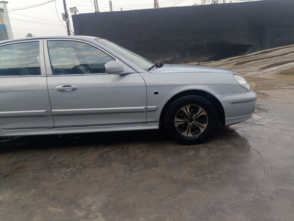 السلام عليكم سوناتا وفود ٢٠٠٢ سياره جاهزه من كلشي مابيه اي نقص خليجيه محرك ٢٠٠ كير مكينه مكفولات حداديه أماميه خلفيه ستوني مسويه تخم تاير جديد كهربائيات كله شغاله سياره متعوب عليه مابيه اي نقص رقم بابل مكان السياره  حله القاسم السعر 58 بيه مجال حك الجيه ***********
