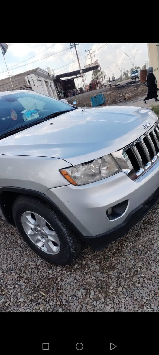 جيب 2011 خليجي
حجم المحرك 6 سلندر
كير محرك جديد
باسمي  تحويل ثاني يوم
تبريد ثلج امامي خلفي
شاشة وكامره 
كشن السايق كهرباء 
بصمة + البواب بصمة 
ومعروفه البقيه المواصفات
ماناقصه برغي السيارة جديده متعوب عليها 
السعر/ المطلوب140 وبيها مجال 
الاستفسار/ *********** 
العنوان/  ديالى المقدادية 
غير متواجد ع الفيس
السونار مرفق مع الصور
