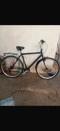 بايسكل حجم 28البيع الستفسار اتصال  عله هاذ الرقم 07725253849