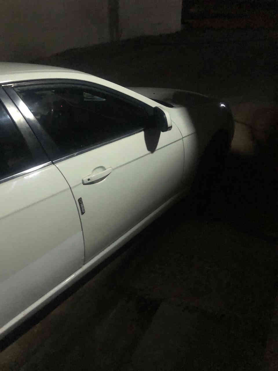 شوفر ليت أبيكا موديل 2008 محرك 6 سلندر 2400 تبريد ثلج وكاملة من كلشي كير ومحرك خير من الله ونضافتهة حيل زينه مثل ماتشوفون بالصور  ترهم مراوس وترهم بيع باليحبة الله 
***********
