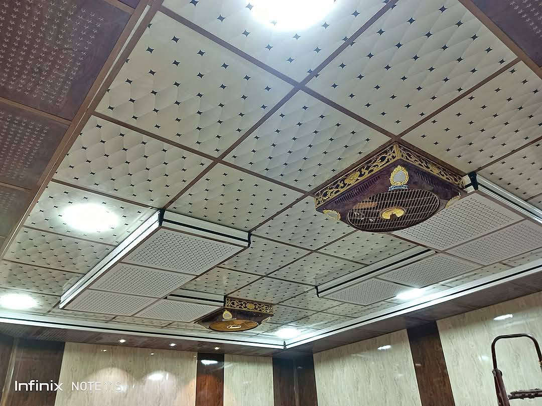 السلام عليكم اخوان خلفه ديكورات سقوف ثانويه وجبسمبورد وتغليف جدران واضلاع بلازمه شغل نضيف ومرتب ودرجه أولى رجاءآ للاستفسار الاتصال على الرقم *********** او خاص وشكرا للجميع والرزق على الله تحياتي
