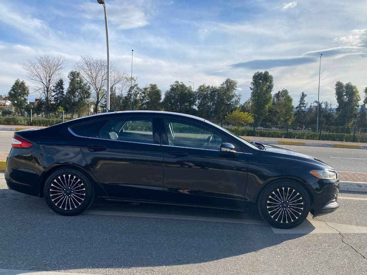 ماشاللە
فۆرد ڤیوژن
مەکینە٢:٥ مەرغوب
مۆدێل:-٢٠١٦
مواسەفات:-SE
دوکوشن :-کارەبا
کۆدی دەرگا
تراکشن
تەحەکوماتی:-ستێرن
سویچ:-شقارتە
ویل:-کرۆم
زۆر مواسەفاتی تر

٣ پارچە و ٢ پەڵەی بۆیاخە 
پێش و دوای کەپسە

گێڕ و مەکینە و تەحویل غرامە بە شەرت
بەناوی خۆمەوە یە 
ڕەقەم و سەنەوی تازەیە

*********** السليمانية, العراق
