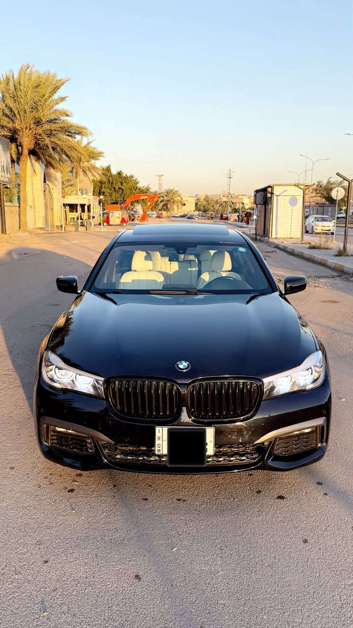 Bmw 740 M packge 2018
xdrive 
وارد امريكي 
صبغ ٤ قطع ايرباك برده 
ماشيه 130k 
السياره محرك وكير وكهربائيات كفاله 
رقم بغداد
السعر 257$  
مكانها بغداد
***********
