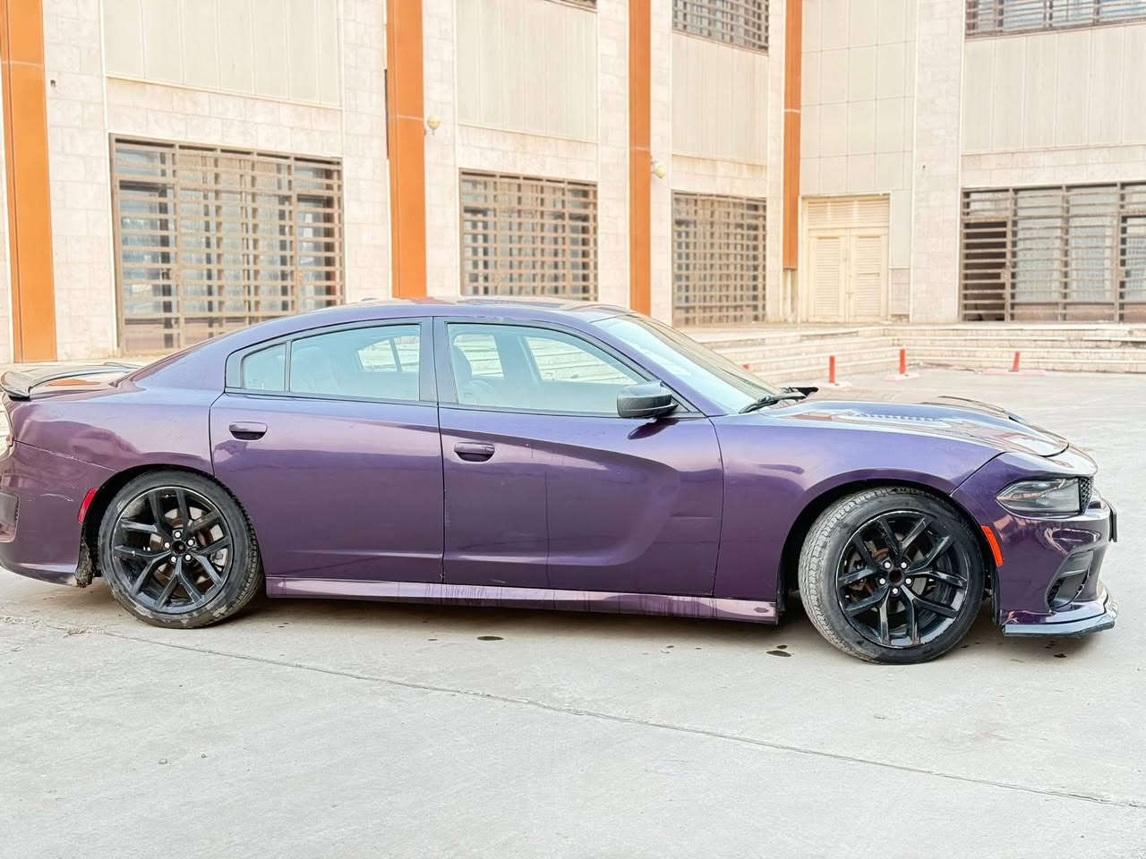 سلام عليكم
جارجر موديل 2020 sxt 
رقم اربيل الجديد سنويه 2027 شرط التحويل 
محرك 6 سندر 
تو ويل 
ماشيه 145 مايل 
صور الحادث 
بالمنشور بدون دواخل بدون ارباك يعني شاصي لغد كفاله 
ابيع صبغ عام صبغ عام  
السعر 183 ورقه 
شرط محرك كير كفالة 
مكانها بغداد بسمايه 
***********
