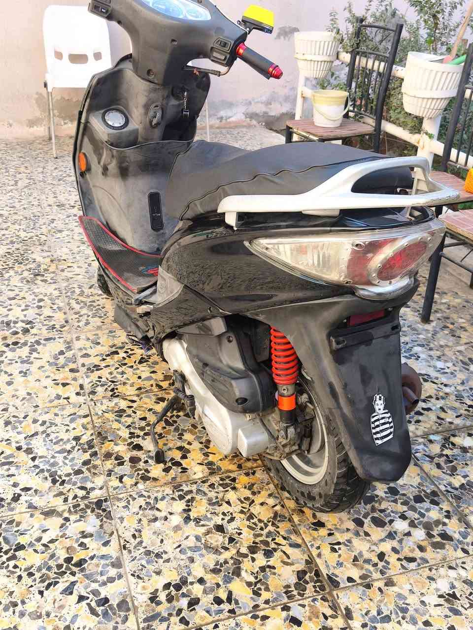 السلام عليكم كامكو جي فور للبيع
كامكو جي فور لون اسود صارلها شهرين من طلعتها من الحاوية 
دراجه نضيفه. نكره سلف.  هندر. كامله. السعر 650 وبيها مجال. 
مكاني نجف _ شارع المدينة


**إذا كنت صاحب هذا الإعلان وتريد حذفه لأي سبب، رجاءا أرسل رسالة إلى الدعم الفني**