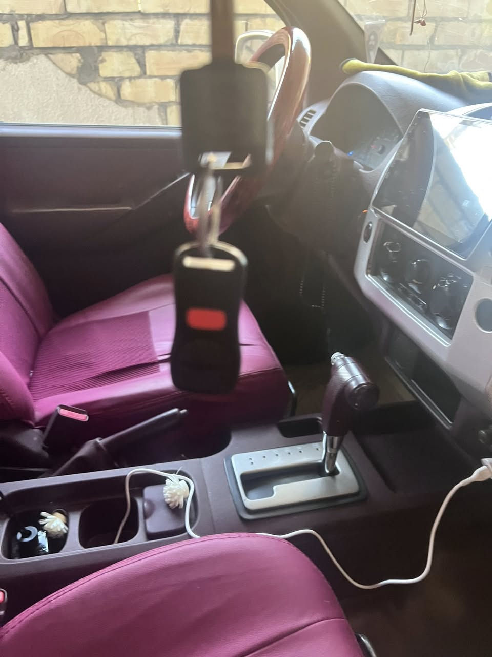 سلام عليكم نيفاره مديل ٢٠١٢sEسياره ستخدام قليل مال بيت تخم تاير جديد دوشمه جديده منضومه زنون كامله رقمه مميز 5500. اي نقص مابيه محركه خير من الله لاتنقيص ولا تبخير بسمي تحويل ثاني يوم مكان بغداد سونارهه مرفق بل منشور وتحياتي الجميع *********** سعر ١٢٥بيه مجال حك جيه
