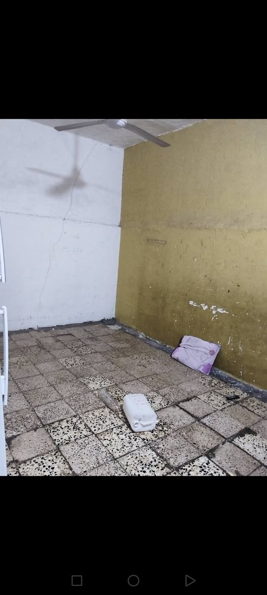 الهم صلي على محمد وآل محمد
بيت الإيجار نجف حي ميسان شارع عوده تجاري مساحه ٥٠ متر موصفات غرفة و صالة و مطبخ و وصحيات سعر الايجار ٢٥٠ ماي و كهرباء عله المجر
الاستفسار ***********
