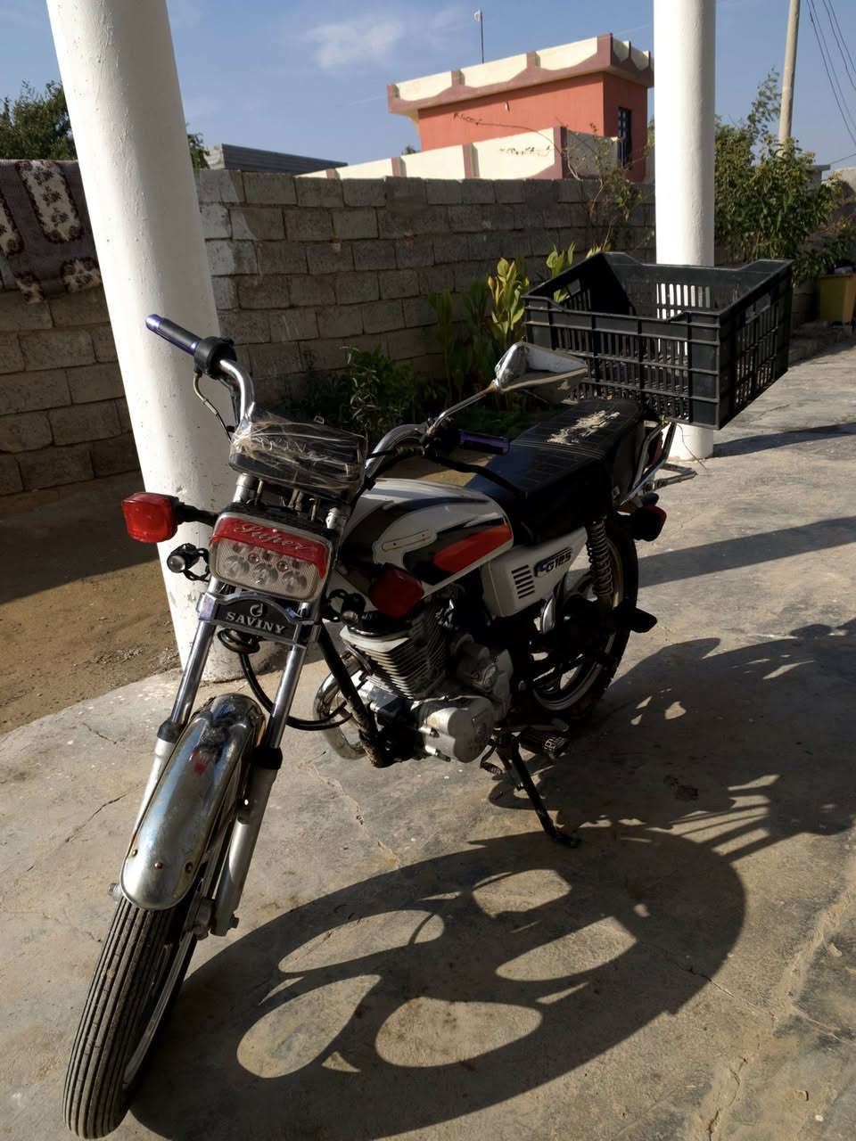 السلام عليكم
سيفان 2019 فوول نظافة 

صالنصة كاتم سولنك 

ويل كب رياضي يدات رياضي 

كهربائيات كلشي شغال تايرات جدد 

السعر 350 

***********
