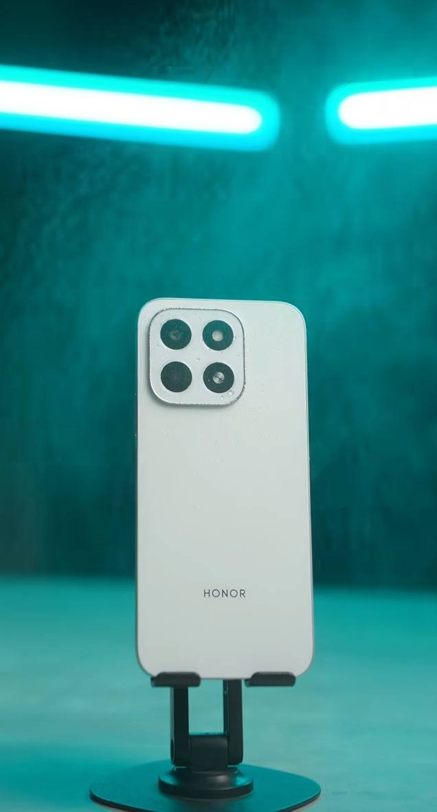 سلام عليكم
اخواني هونر

ذاكره ٢٥٦

يدعم بوبجي 60

جهاز حلو

كامرته حلوه

 بي نضام سبورت للعاب

لجهاز مراوس بايفون

ايباد هم اراوس حسب لقناعه

شعندك ايفون مراوس  نزله بتعاليق

رقمي فقط وتساب>***********<
