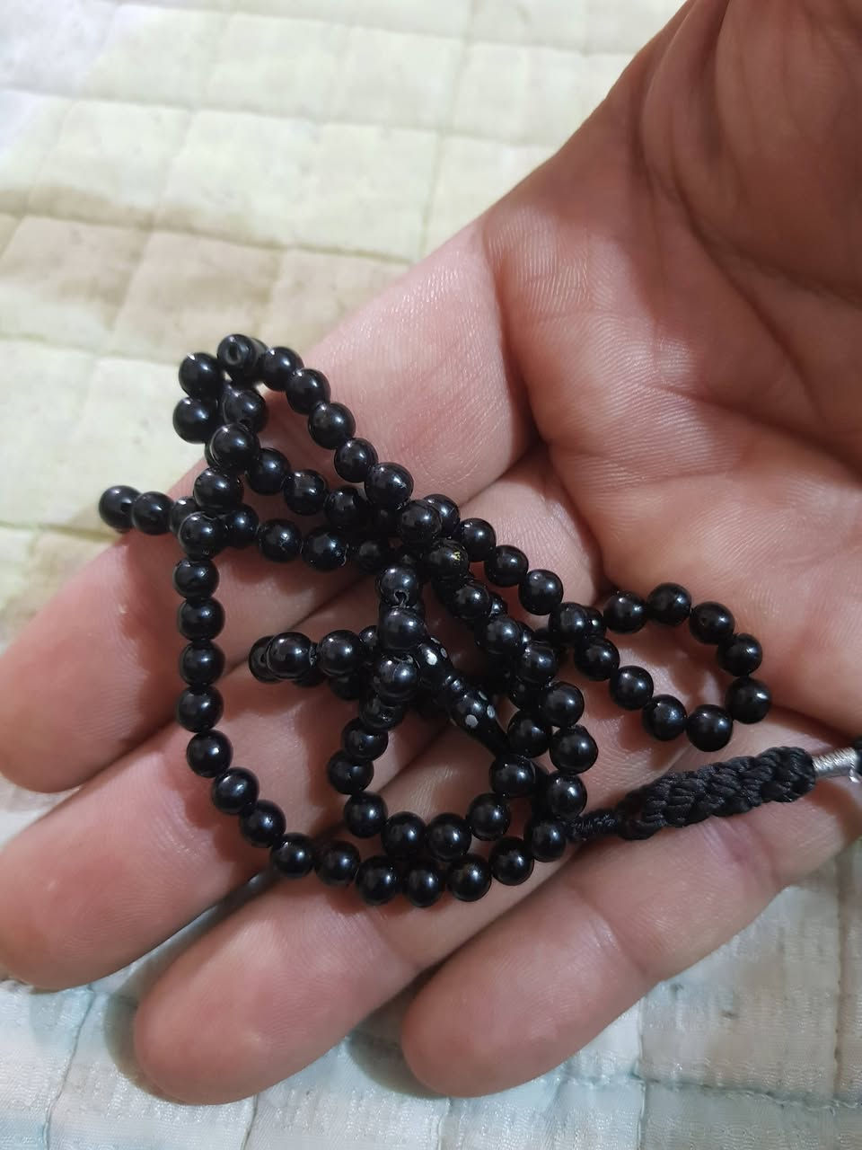 سبحه يسر ٢٠
سبحه كهرب ماعرف سعره كون اليشتريه خبره يطيني بيه سعر زين متال ابوي ذن قديمات محتاج ودبيع 
محابس عطف للبيع الواحد ١٥ ابيع مكاني حليه


**إذا كنت صاحب هذا الإعلان وتريد حذفه لأي سبب، رجاءا أرسل رسالة إلى الدعم الفني**