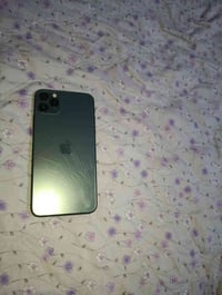 أيفون 11 برو ماكس الكسر الي بالظهر واضح بالصورة قبل كلشي  ذاكرة 256 ال...