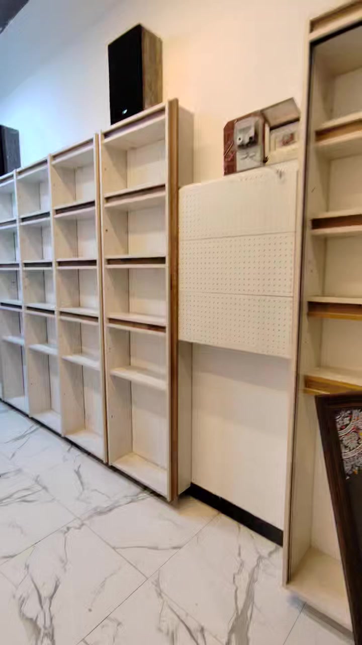 رفوف محل mdf مثل ما موضح
نضافة تامة للبيع العنوان موصل الزهور تحت كولدن مول


**إذا كنت صاحب هذا الإعلان وتريد حذفه لأي سبب، رجاءا أرسل رسالة إلى الدعم الفني**