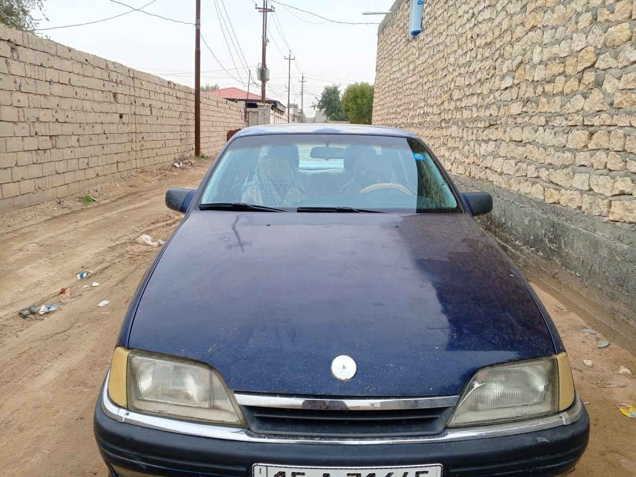 السلام عليكم اوبل موديل 1993  محرك 2000 سياره  جديده بمعنى الكلمه كير اوتاماتيك سياره كهربائيات شغاله منضومه التبريد بيها  ومابيها خويس وكلش حلوه تخم تاير رقم سنويه جديد تجي وتشوف بعيونك السعر 40 وبيها مجال. 
العنوان: الرمادي اسجاريه .
الرقم: ***********
