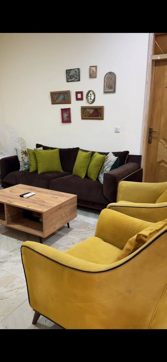 تخم امريكي 5 مقاعد قنفه 3 نفرات وكرسيين ديباج طبي خشب تكمه مع طبله وسطيه وميز بلازمه ماخذتهن سيت  رايدتهم كلهم ب 350 مكاني بغداد حي الجهاد الشارقه


**إذا كنت صاحب هذا الإعلان وتريد حذفه لأي سبب، رجاءا أرسل رسالة إلى الدعم الفني**