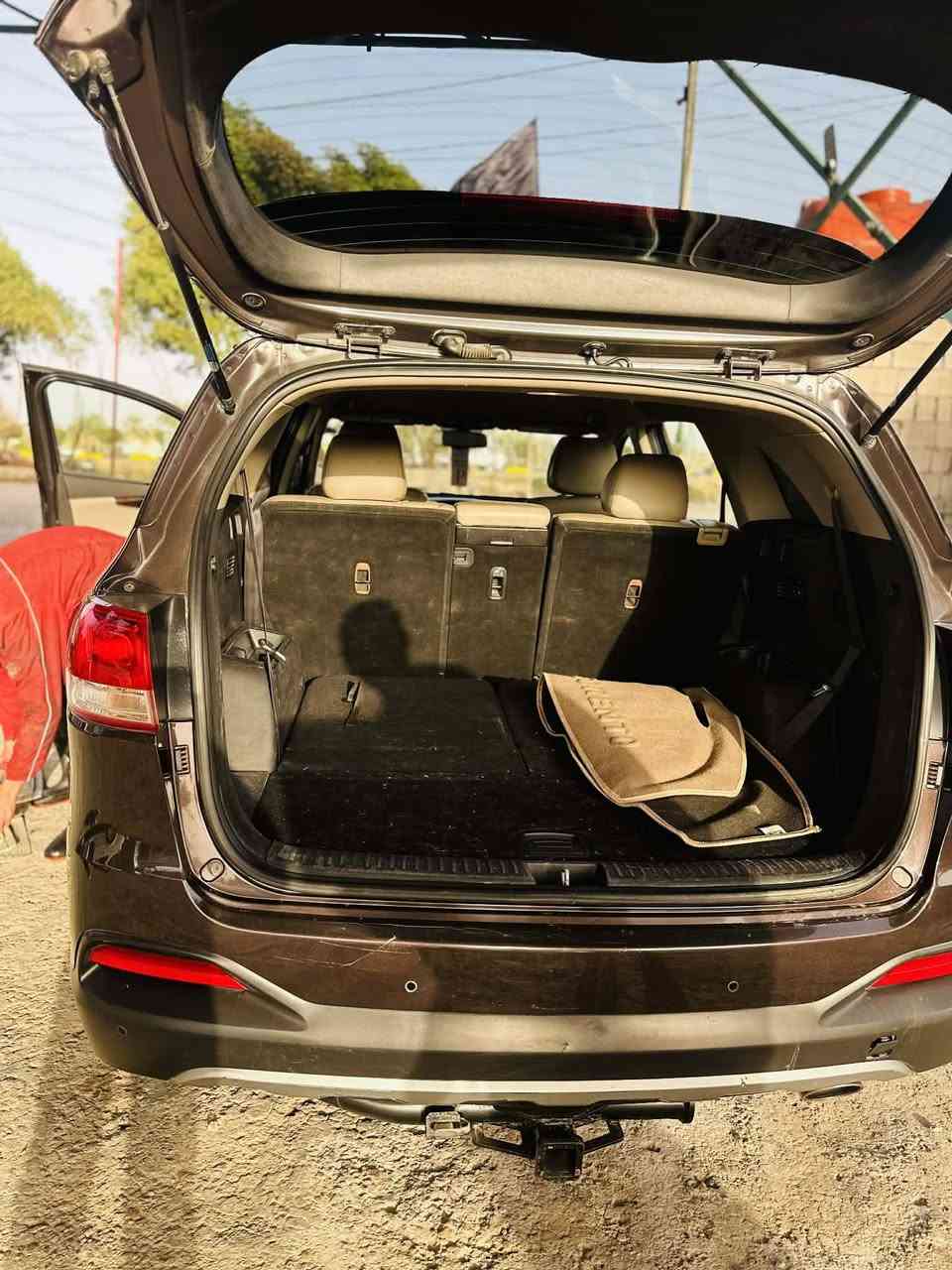 سلام عليكم عندي سورنتو مديل ٢٠١٦ ماشيه ١٥٠ ميل كليني تايتل كفاله عامه سعر ١٨٥ مع المجال للبيع او امراوس مكينه٦سلندر كشنين كهرباي  جلدبيجي صاج ٧راكب سونار موجود مكاني كربلاء طويريج وهاذ رقمي *********** ***********
