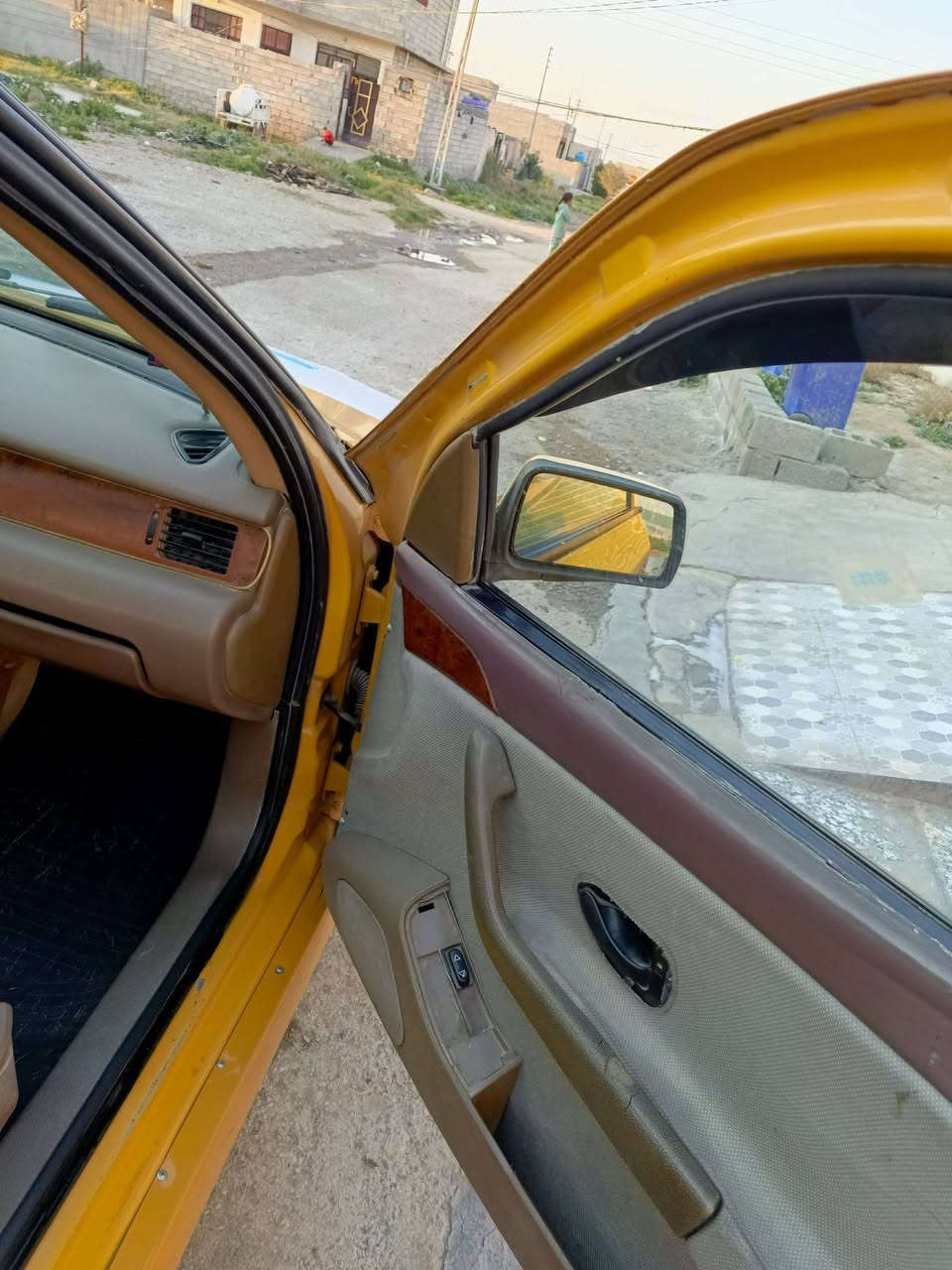 سلام عليكم سمند 2011كرستال للبيع كير ريادي مكينه بلادي لا تنقيص ولا تبخير مصفره غرامات مروريه فقط هيئه عليه ٤٠ الف غرفته حلو تخم تأير. صدر و حدادين مضاعفه ٨٠بل ميه بدون ضربه فقط جامل سائق دواسات رياضي تبريد عطل بل كمبروسر باترول و سلف جدد  ترأي وين ميعجبك سعره٢٦ و بي مجال رقم بغداد تحويل مباشر 0777335400


**إذا كنت صاحب هذا الإعلان وتريد حذفه لأي سبب، رجاءا أرسل رسالة إلى الدعم الفني**