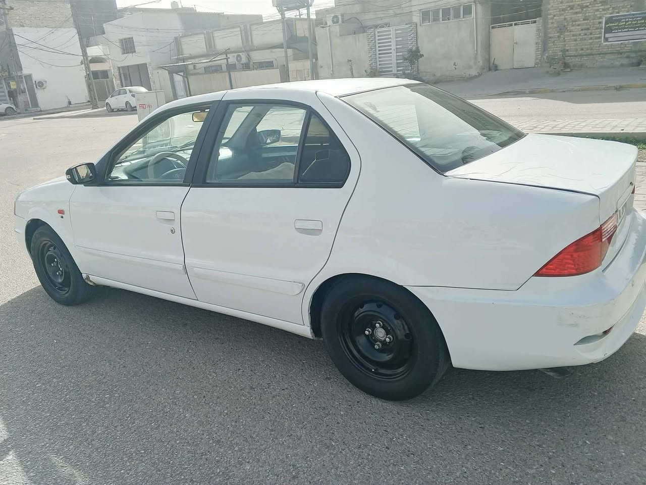 سلام عليكم سمند سورن موديل 12 رقم نجف نكليزي 
مكفولة سياره كفاله عامه لاصبغ ولا فتح ولا شد
مكينه وكير وحداديه وتبريد كلها شغال كهربائيات كلها شغاله حلوا سياره وجاهزه عارضيه ب45 وبيه مجال ***********
