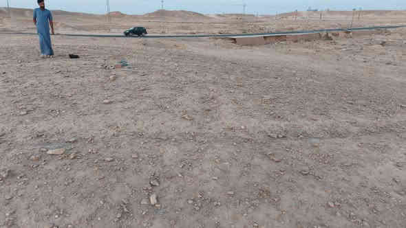 قطعة ارض للبيع طابو صرف المساحه 338م العنوان الشاعي قرب معامل البلوك ع الشارع العام السعر المطلوب 17مليون 
للأستفسار ألاتصال ع الرقم ***********أو ***********
