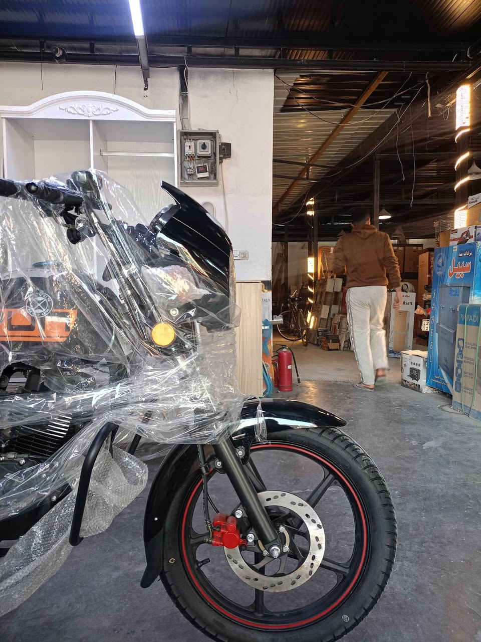 السلام عليكم دايوان 2025 زيرو رقم سليمانية السعر 2500 //بغداد حي العامل
***********
