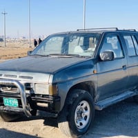 نيسان آرم • غاز وبنزين • توماتيك