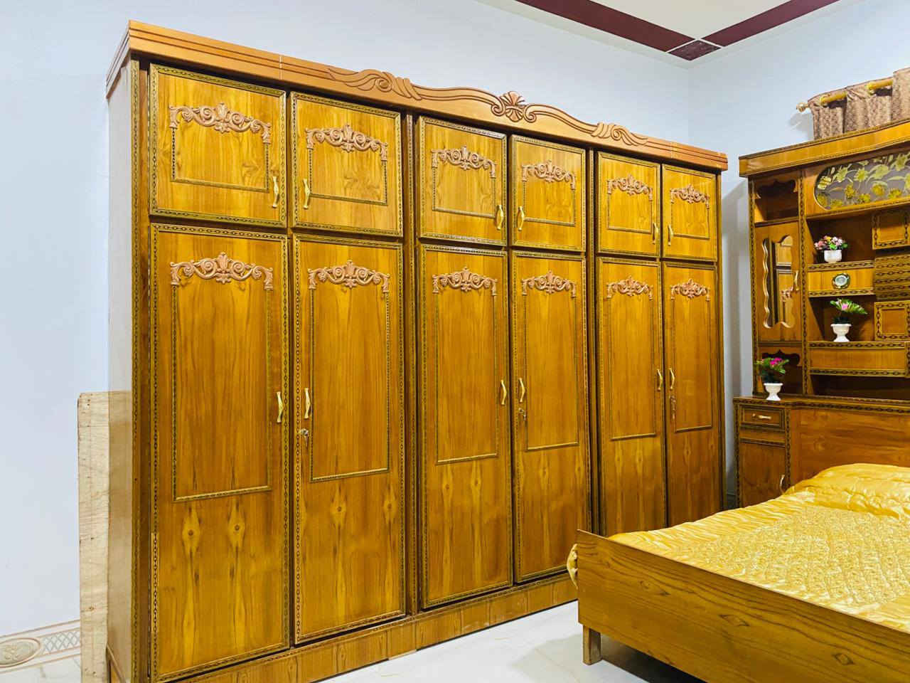 غرفه عراقي لبيع نضافه فول مستخدم قليل السعر مليون و١٥٠ بي مجال ***********
