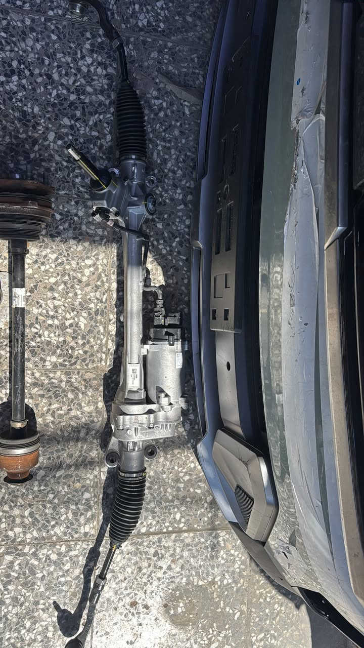 مشط ستيرن  

جينيسيس 
250 الف 
***********
