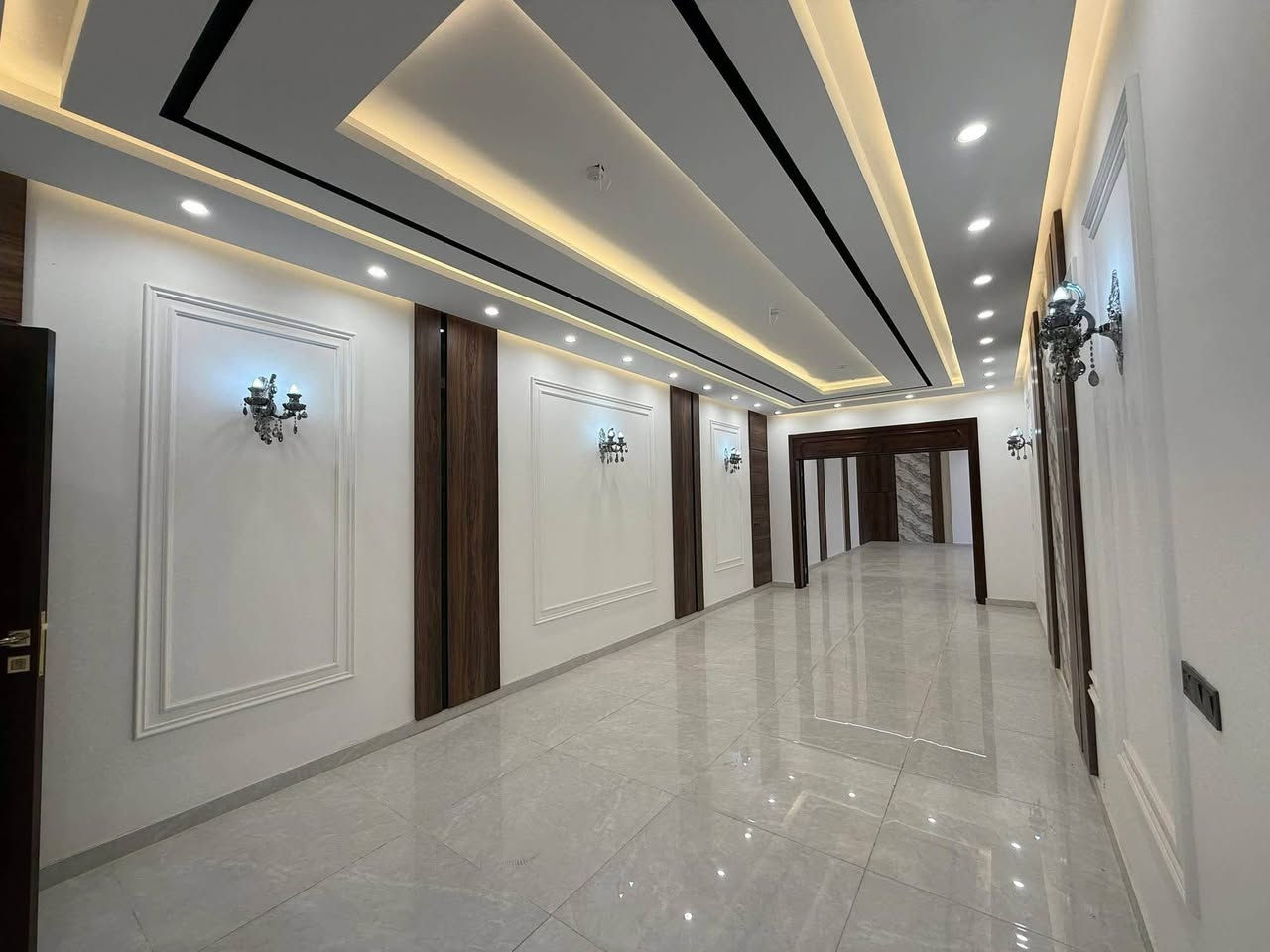 VIP 

‏‎‏‎دار  للبيع او المراوس النجف الاشرف
حي الامير
مساحه الدار  ٢٤٠ م 
شارع ١٢ موقع ممتاز 
طابقين بناء جديد vip
قرب مطعم بوراتي

للاستفسار مراجعة مكتب الدر او إلاتصال ع الارقام المذكورة 

***********ابو عباس الجليحاوي 
يتوفر واتساب 

***********حسين الاعسم 
يتوفر واتساب 

#نستقبل_عروظكم_العقارية_في_كافة_احياء_النجف_الاشرف_اهلاً_وسهلاً.  #followersreelsfypシ゚viralシfypシ゚viralシalシ #fypシ゚ #النجف النجف, العراق
