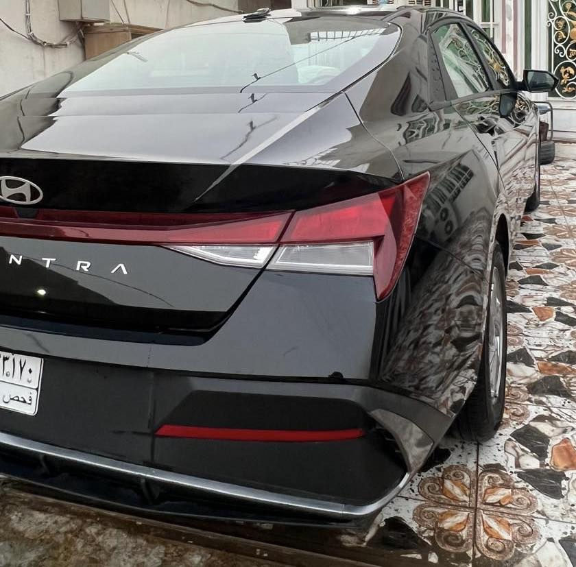 النترا 2025 للبيع زيرووو
حادث خفيف فقط راديتر وبنيد مبدل ودعامية اصليه نفس اللون بدون صبغ ، سيارة بعدها فحص تترقم آჂ̤ محافظه عدا الشمالي 
تصليح درجه اولى السيارة
 السيارة ماشية 7000 مايل يعني زيرو
* سعة المحرك 2000 دوش
* شاشة ديجتال متصله عن بعد 
* رادار امامي خلفي جانبي
* مانع تصادم بريك ذكي
* مدخلين شحن + اواكس
* كاميرا خلفيه دواره
*تدفئة مقود
* مانع تصادم 
* حساسات اطارات 
* مثبت سرعه cross
* اضائه اماميه LED
* نظام ترحيب عند الاقتراب 
* مانع انزلاق 
* دخول ذكي 
* نظام قيادة ذاتيه 
* نظام Gps
* ثلاث انظمة قياده ( Sport , Nor , eco )
* شاشة اعطال الكترونية 
علمآ الايرباكات بعدها ع وضعها مامصلح عدا دركة الستيرن مبدله
السعر 137

مكان السيارة - صلاح الدين - سامراء 

* رقم صاحب السياره 

‭0770 304 3595‬
