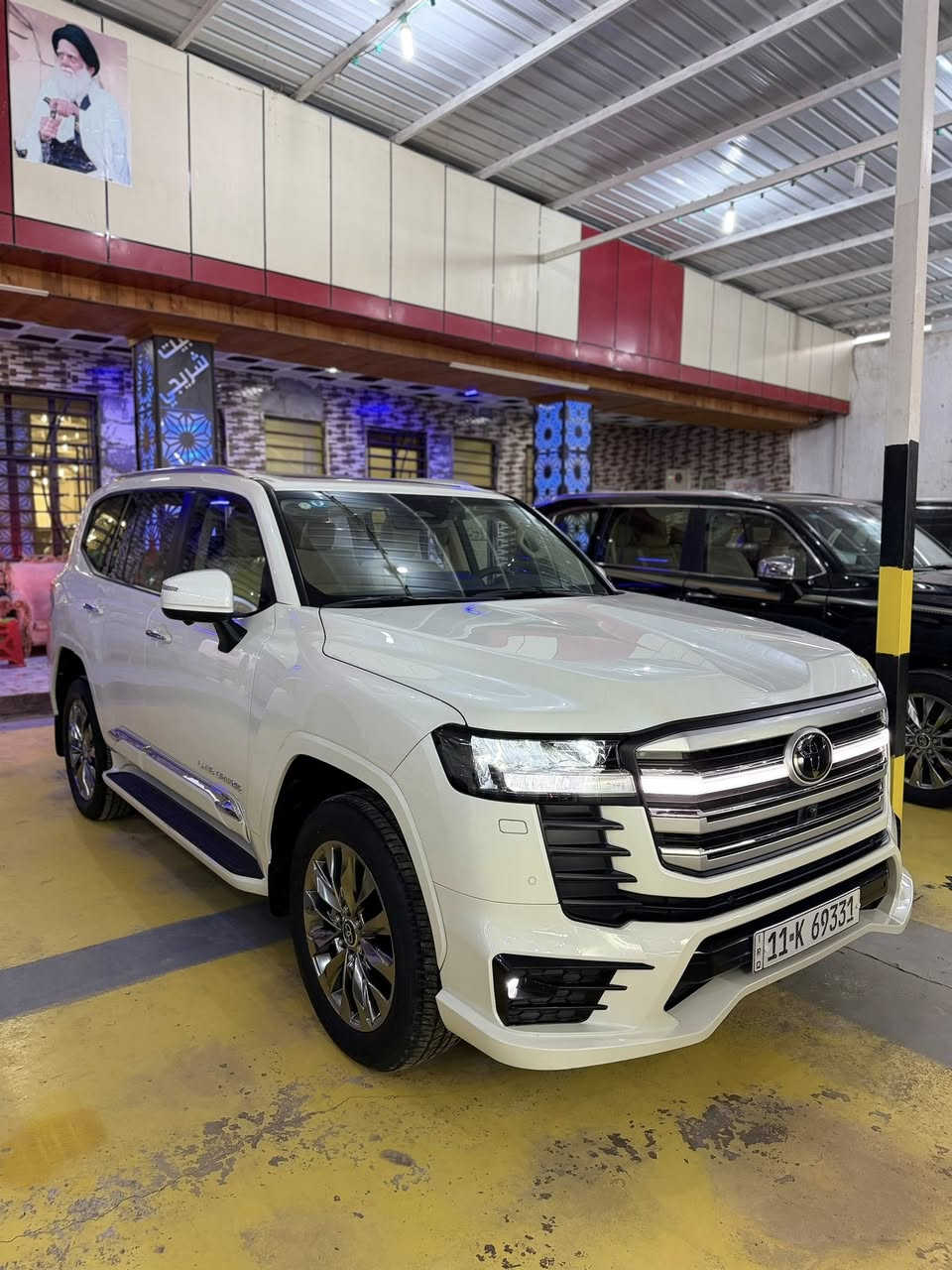 يعلن معرض بيت شريجي👑 عن وصول تويوتا لاندكروز 2025 limited s رادارات كامرات 5  محيطيه 360 درجه مغلفة ppf اصلي ضمان مستر نانو فول الفول شباك لد
2025 ماشيه 5 الاف لسياره مرقم بغداد فول شاشات وتطبيق  لمتد مكفوله كفالة عامه من كلشي  نستقبل بيع او مراوس العنوان كوت حي لحكيم 🧿سعرها 80 الف
#تويوتا_ لاندكروز_2025 gxr limited✈️
اللون: ابيض white
عداد المسافات5 km
المواصفات:  رقم بغداد فول مواصفات ١/١
مغلف ppf 
رادارات 
شباك لد
سلايد(فتحة قمارة)
كراسي جلد اصلي(بيجي)
كراسي اثنين كهرباء
تبريد خلفي شاشة
شحن الهاتف لاسلكياً
ثلاجه
كروس سرعة 
خمس بصمات
فول تحكم استيرن(جهتين امامي+جهتين خلفي)
شاشة عرض الاعطال
صندوك كهرباء(شفط)
فتح صندوك تلقائيا  
دبل كير(عادي+اوتوماتيك)
ناقل حركة ٨ نمر
دبل حساس(امامي+خلفي)
نظام تحكم بمستوى الضوء الداخلي
مانع تزحلق
نظام فتح الابواب لاسلكياً
فور ويل
شاشة امامية كبيرة اصلية
شاشات خلفيه تطبيق 
كامرة خلفية اصلية
تشغيل عن بعد
دوسات كتابة landcruiser
اشارة بالمري
مري كهرباء(شفط)
لايت عدسة زنون(عالي+ناصي)
لد امامي
#ويل_20_الجديد_كليا
#سستم_صوت
مدخل
CARPLAY
‏BLUETOOTH 
‏AUX
‏I POD
‏USB
‏CD

للاستفسار الاتصال بِنَا على الأرقام التاليه

  حسنين ‭0771 508 5598‬ واتساب او اتصال
