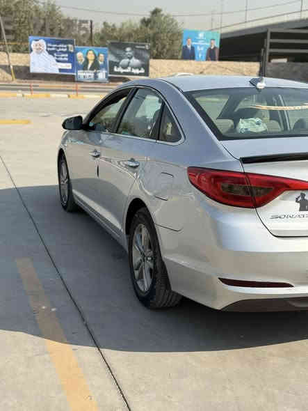 السلام عليكم 
سوناتا 2015 للبيع
محرك 1600 توربو 
كير أوتوماتيك dct دبل كلج رياضي 
مواصفات السياره
اشاير بلمري 
كشن كهرباء
كروز سرعه
تحكمات جهتين
شاشة أندرويد 
رقم اربيل باسمي
سياره نقصها فقط الصدر الامامي
السياره حادثها بامريكا مثل ما موضح بلصور فقط خشم البنيد ومصلح نفسه 
وهنا بلعراق انطخت الباب الامامية جها اليمين وتبدلت باب اصليه نفس اللون
سعر السياره 118 ورقة وبيها مجال بسيط
عنوان بغداد
للاستفسار ***********
