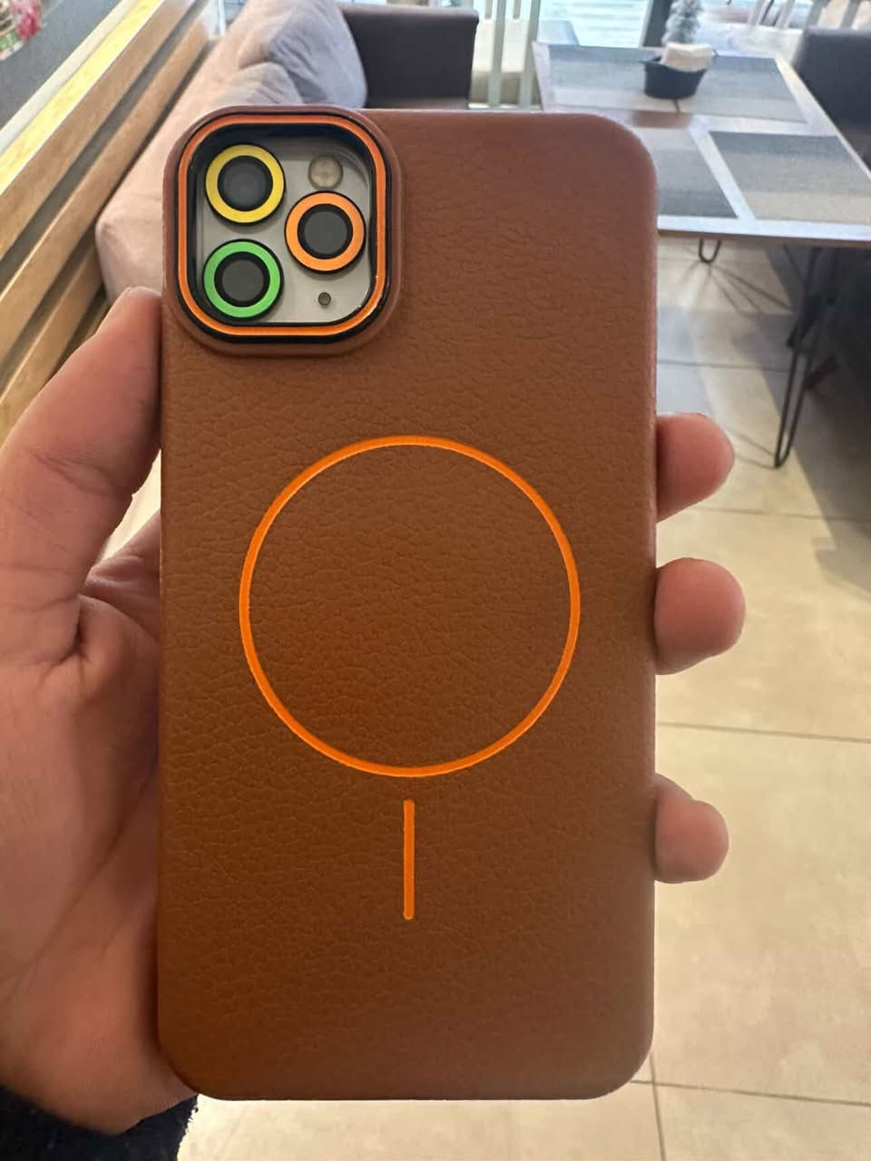 السلام عليكم أيفون 11ابرو ماكس بطاريه95 شرق اوسط شخط واحد مابيه تلفون كلشي ممبدل بيه السعر 375 وتساب ***********
