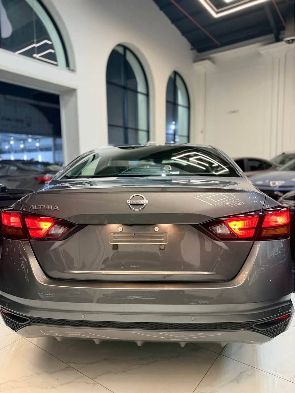 NISSAN ALTIMA SV 2025
ماشيه 22000mi
ضرر بوند صبغ بدون ايرباك 
للاستفسار 
***********
*********** أربيل, العراق
