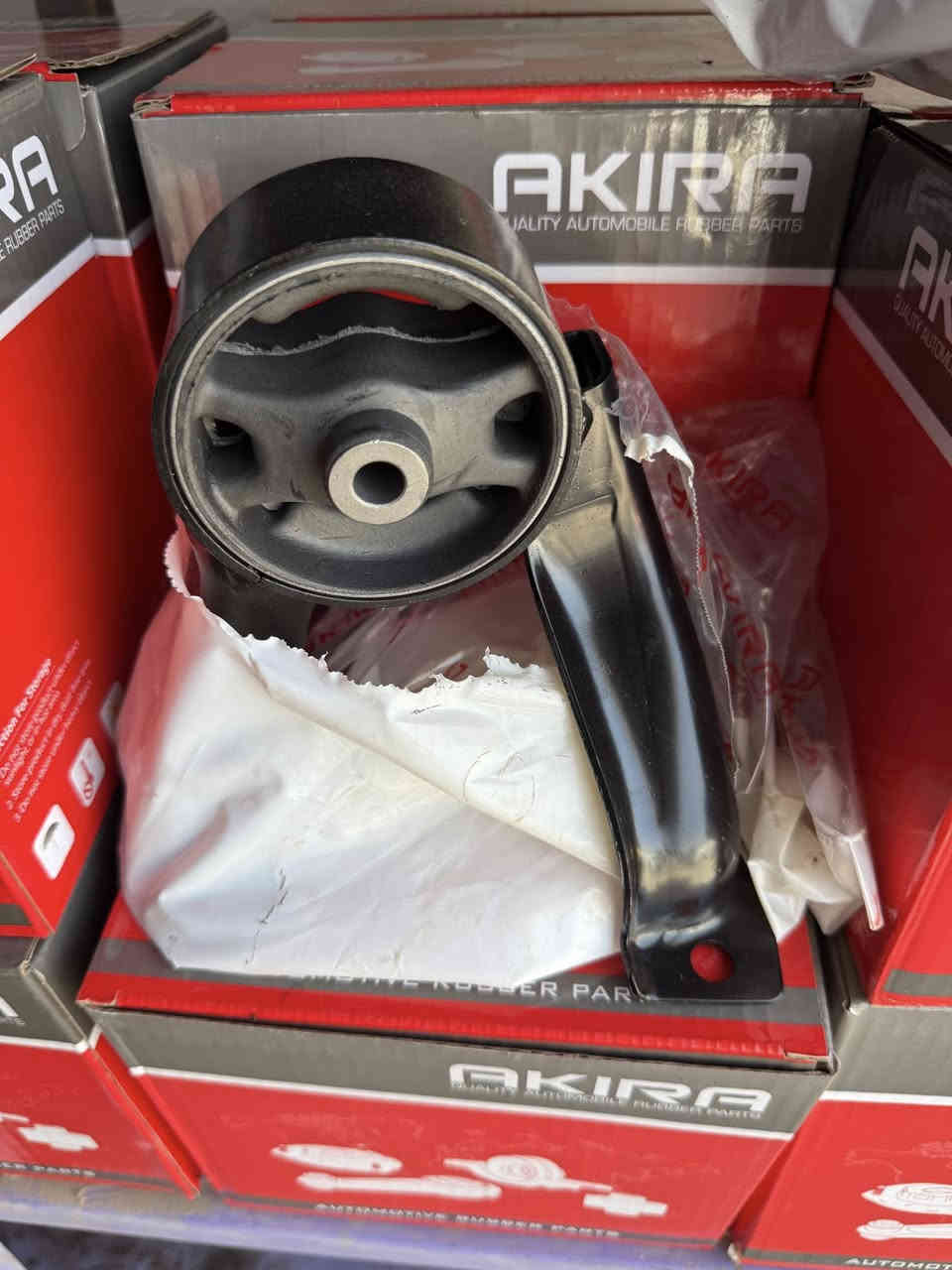 متوفر جميع قطع لانسر بومه مكاني. ديالى. بعقوبه ***********
اكو عروض حلوه قريبه واسعارنه هم حلوه زورونا وتدللون  الصناعه الثالثه قرب مدخل الصناعه محلات ابو يوسف لانسر
