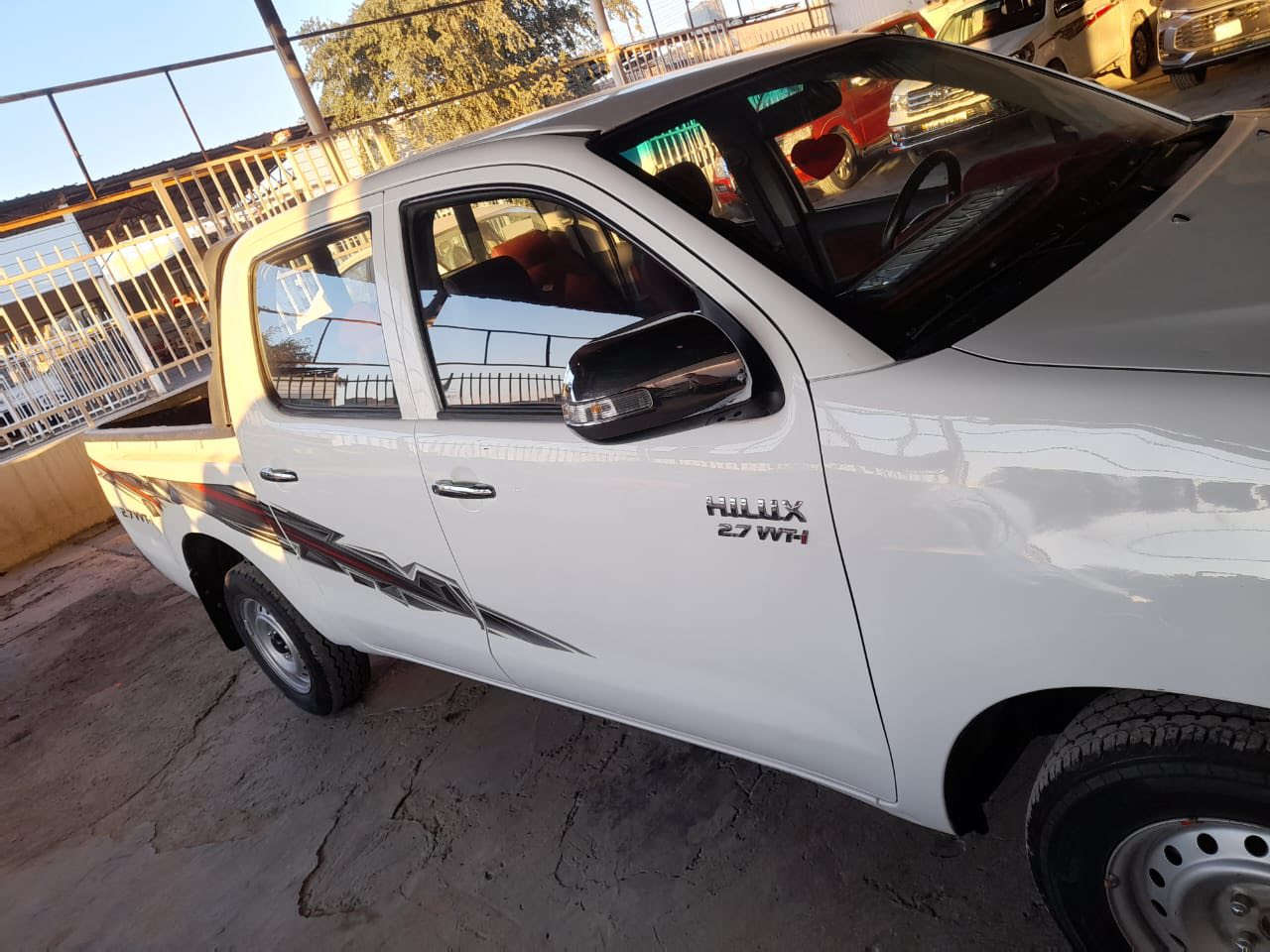 للبيع فقط …
هايلوكس 2013 ( عُماني )
رقم سليمانيه الانگليزي بأسمي 
كير عادي 
ماشيه ( 155 الف )
السعر 185
مكانها سامراء 
***********
