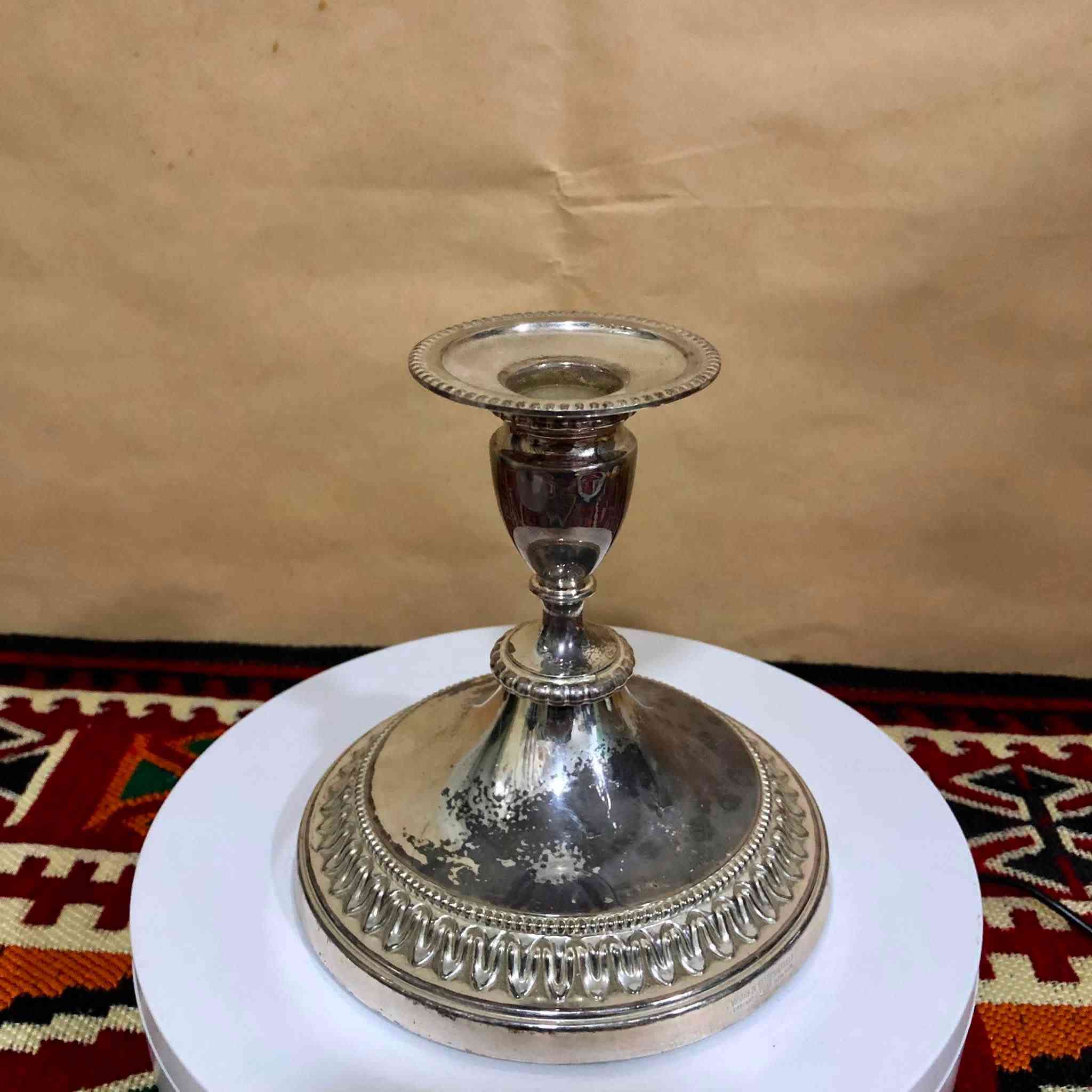 للبيع / طلاء فضة مختوم قديم
توصيل ٦ الاف / لمعرفة السعر حدد القطعة


**إذا كنت صاحب هذا الإعلان وتريد حذفه لأي سبب، رجاءا أرسل رسالة إلى الدعم الفني**