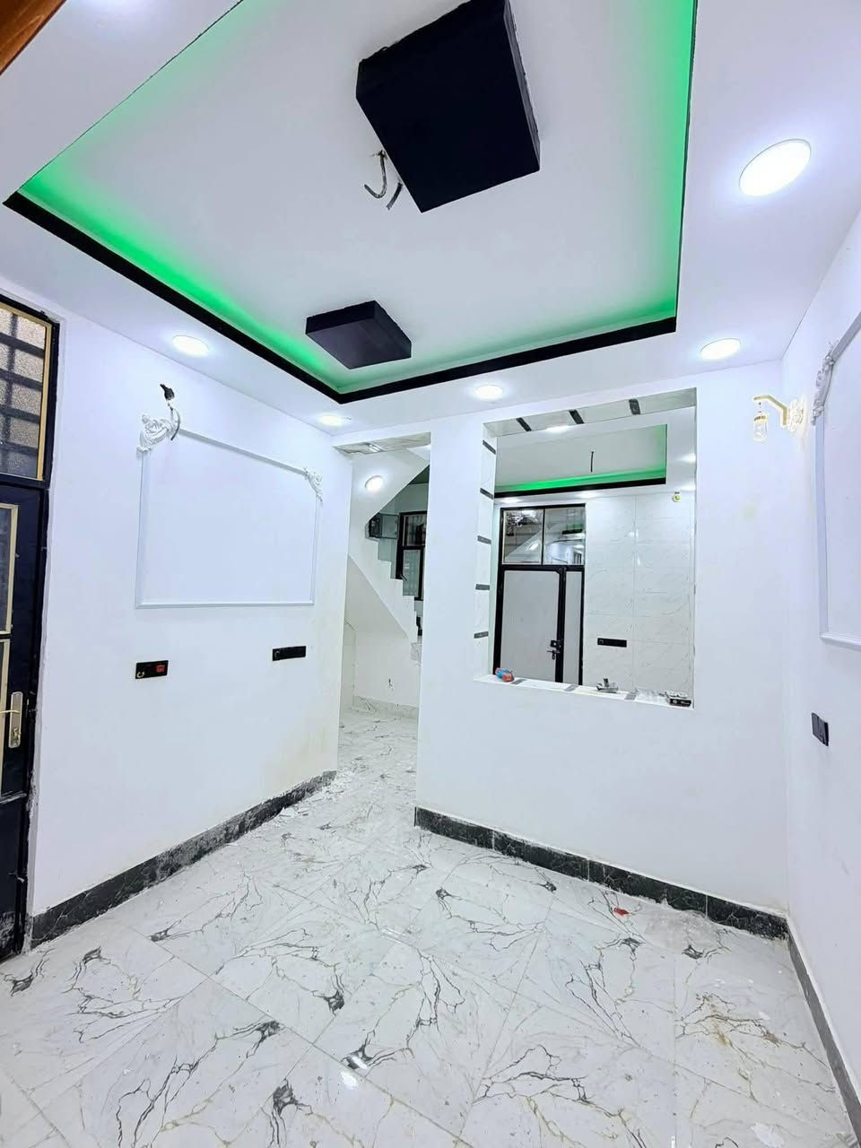 بيت رهن 50متر مقابل
ملحق قريه الغدير عمود 317بل خط الاول
سعر الرهن 10 مليون وبيه مجال
***********
